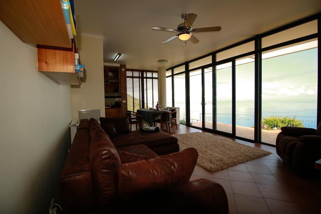 Cottage Ocean View ポルト・モニス エクステリア 写真